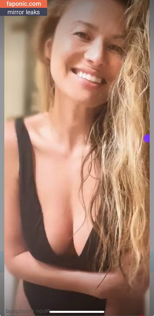 realmoonbloodgood nude leaks Photo #11
