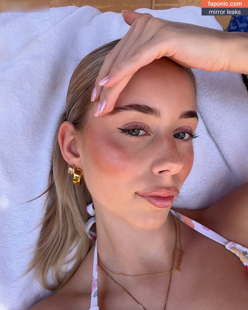 Laraa.gro nude leaks Photo #9