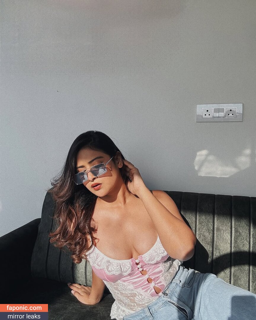 Rashu Dobriyal nude leaks Photo #13