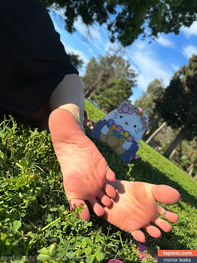 stacisfeet nude leaks Photo #9