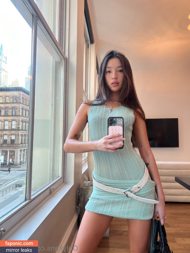 hollylim leaked nude image 1