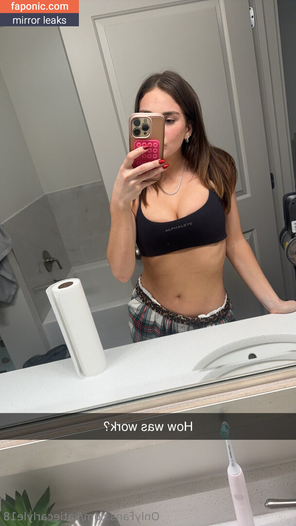 katiecarlyle18 nude leaks Photo #17