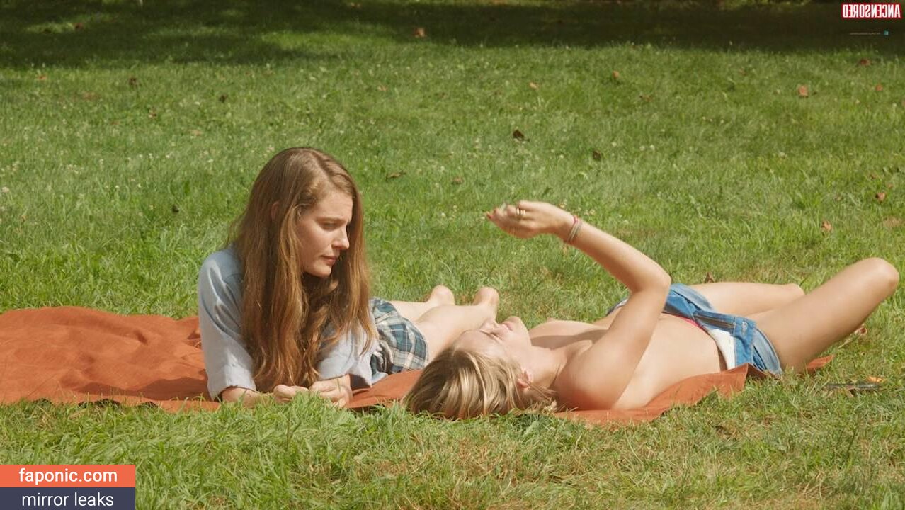 Nathalie Love nude leaks Photo #11