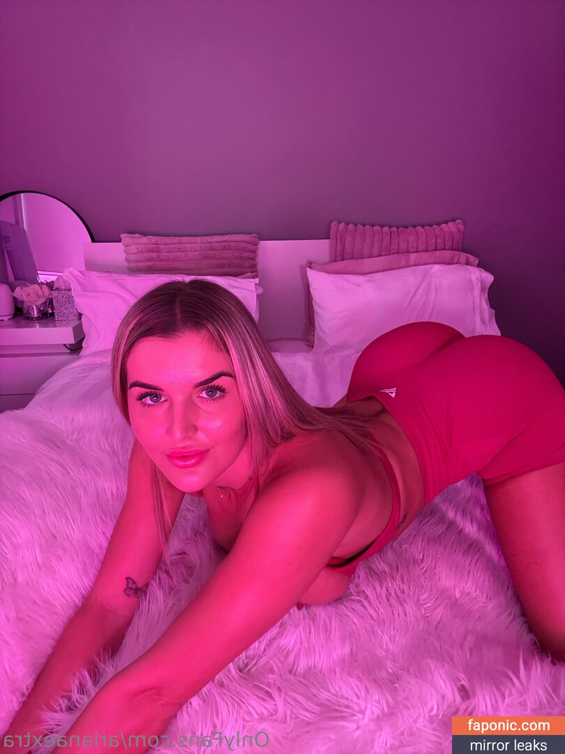 arianaextra nude leaks Photo #3
