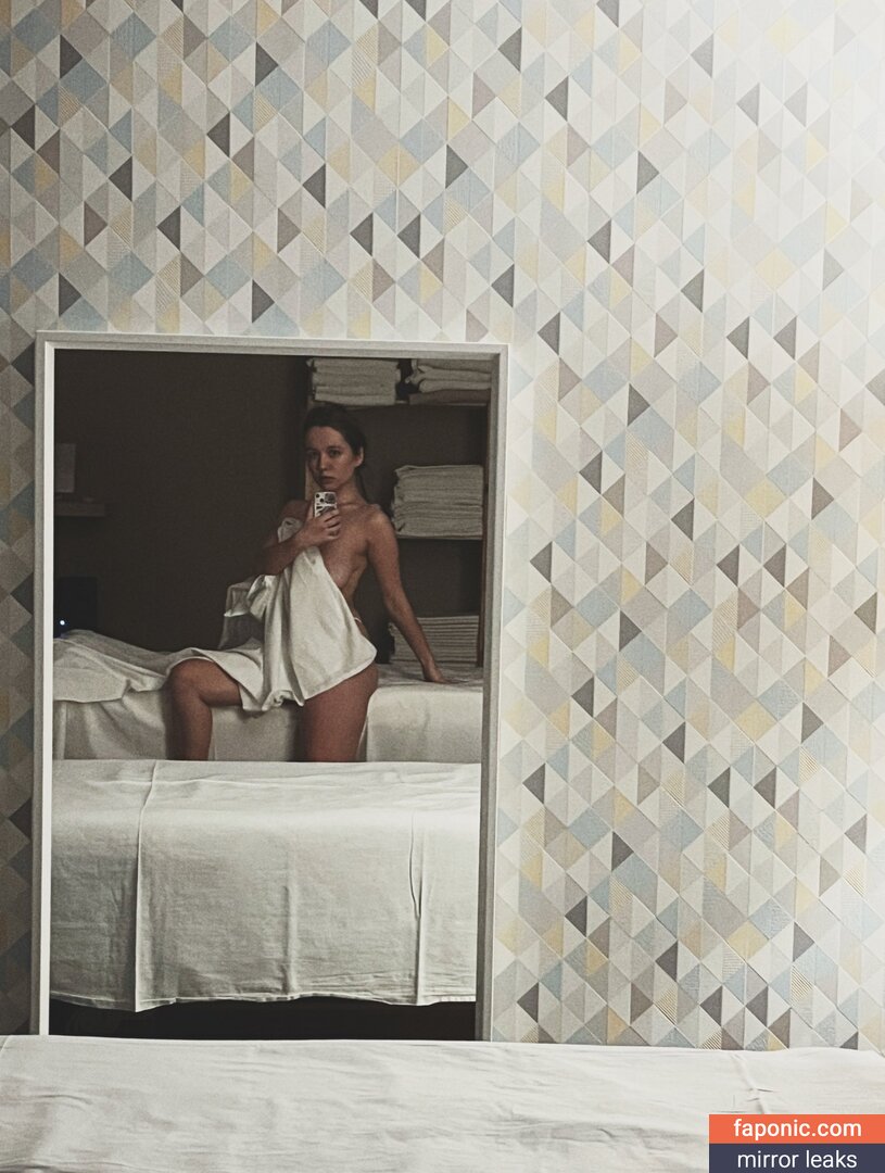 julesb nude leaks Photo #4