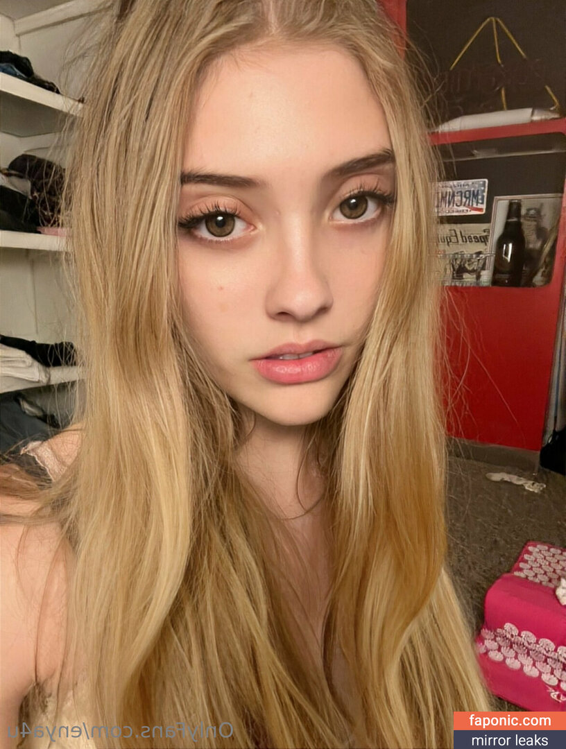 enya4u nude leaks Photo #6