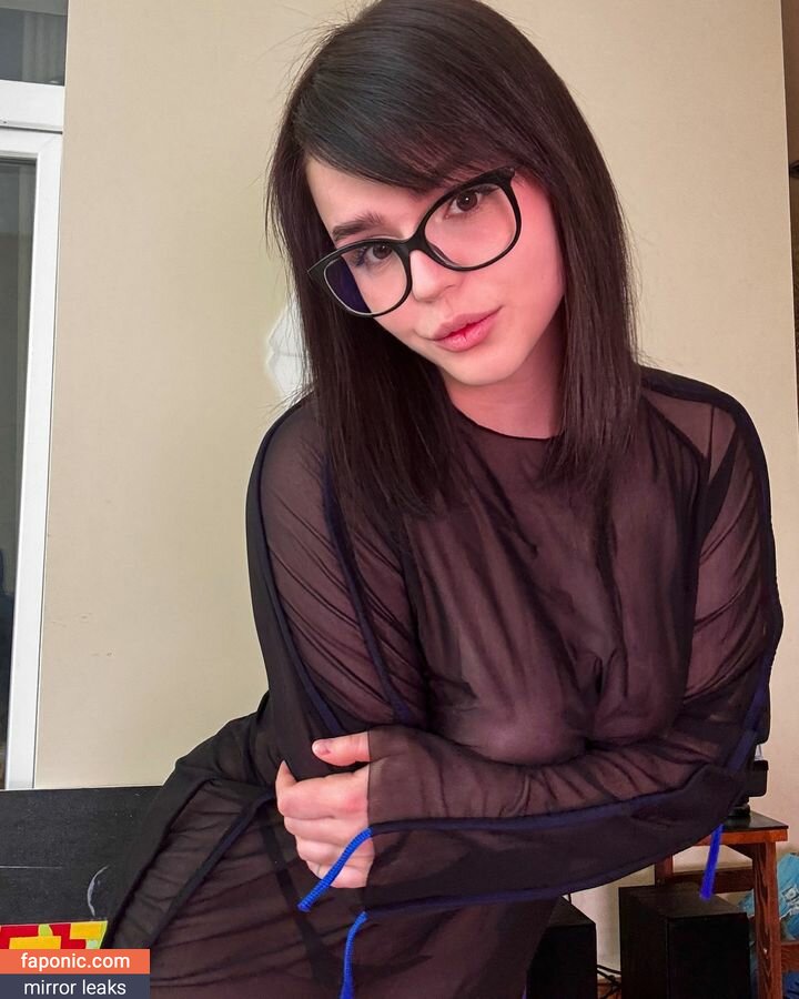 es.lain nude leaks Photo #12
