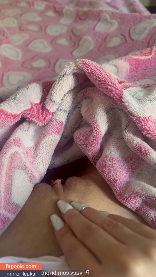 MC Mayara nude leaks Photo #9