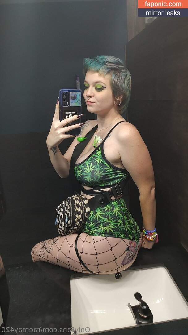 raemay420 nude leaks Photo #16