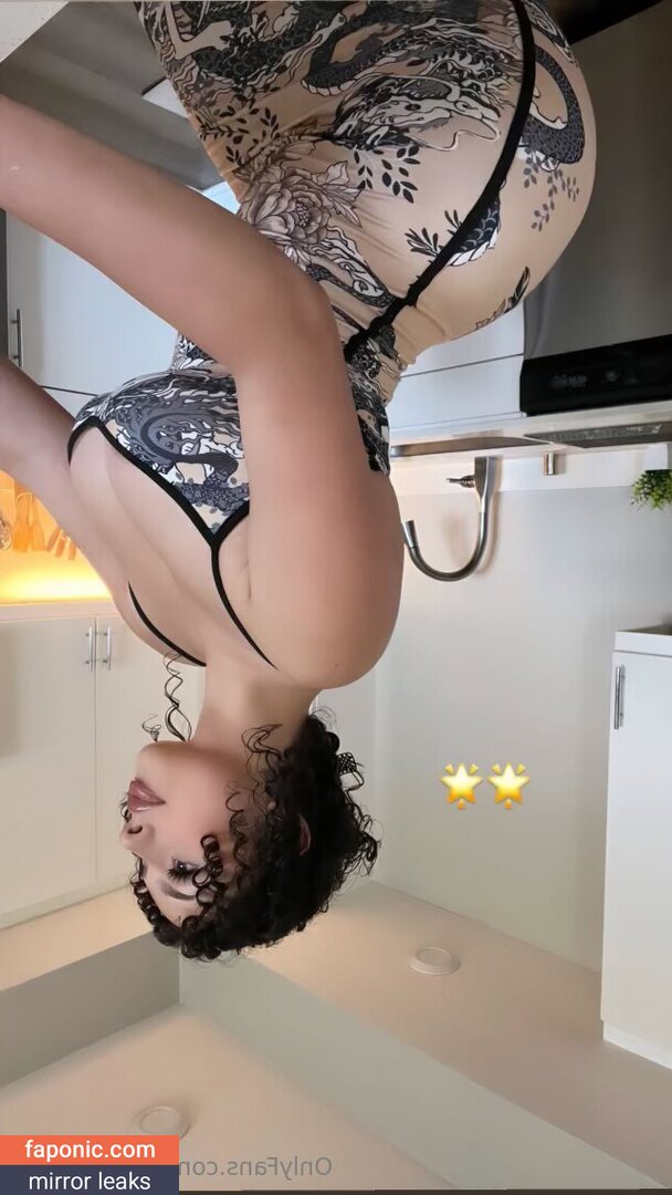 frostedaliine nude leaks Photo #8