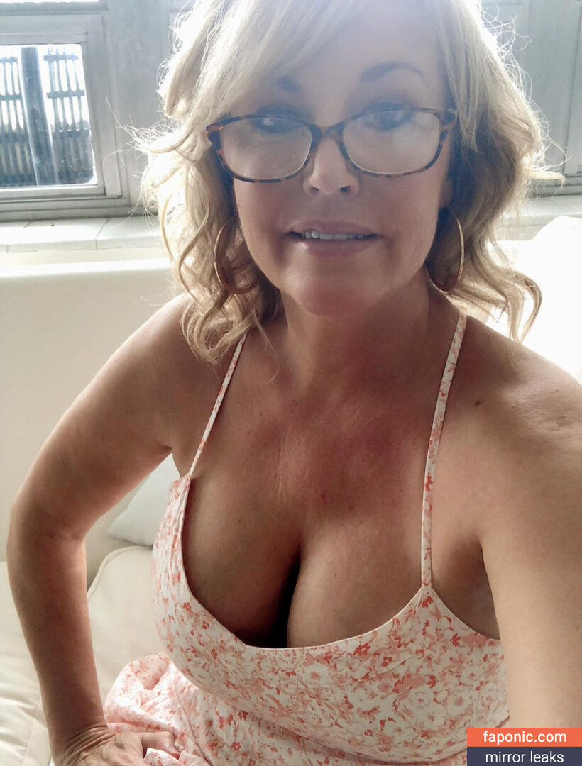 BoringMom nude leaks Photo #11