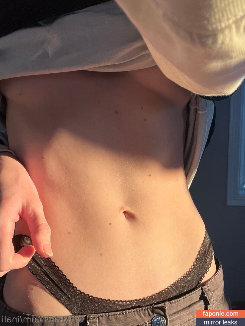inali nude leaks Photo #2