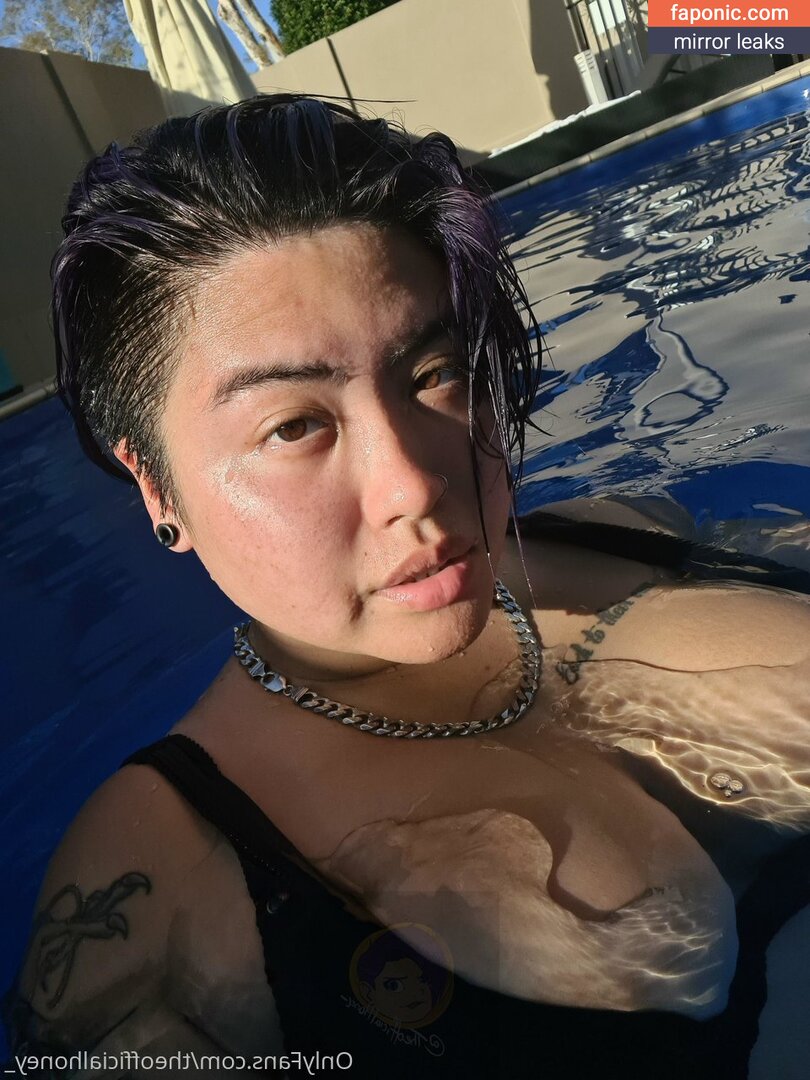 Theofficialhoney nude leaks Photo #5