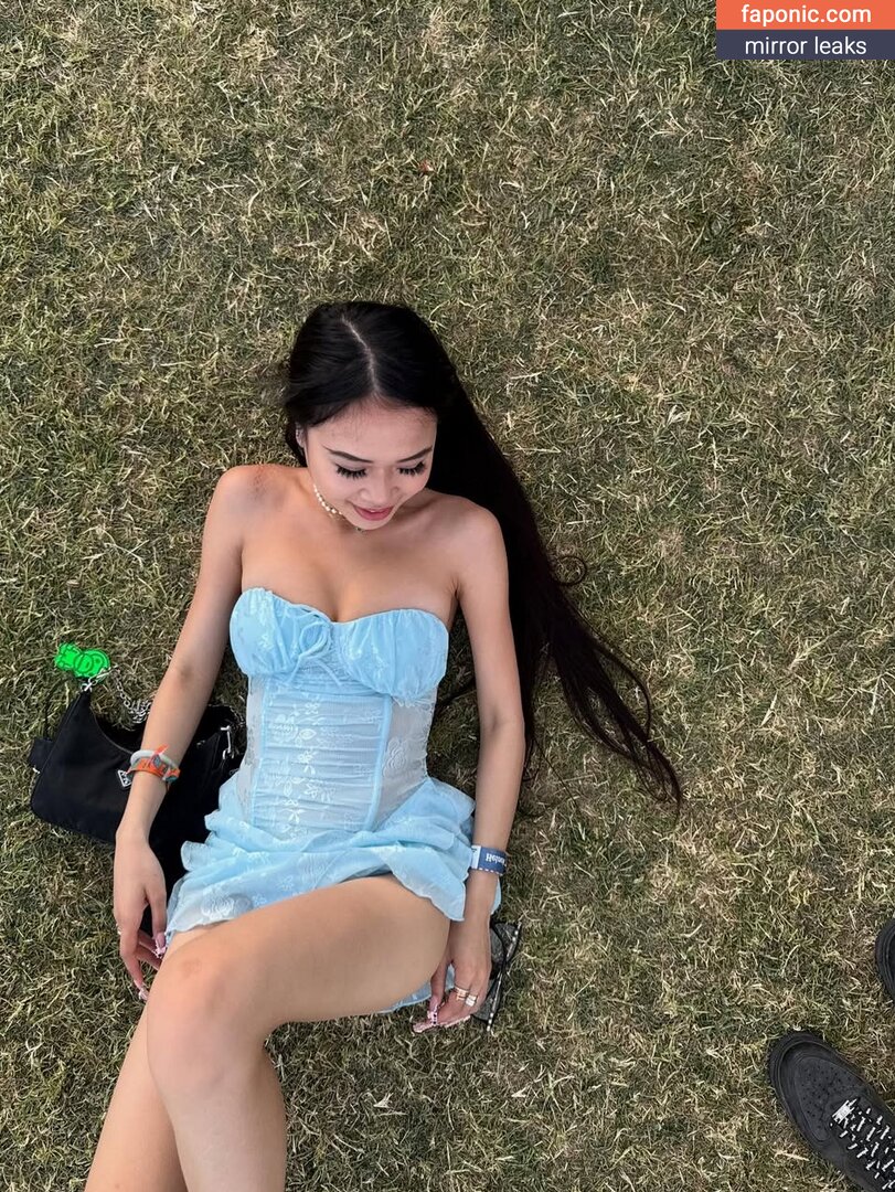 tiffanyxhoang nude leaks Photo #6