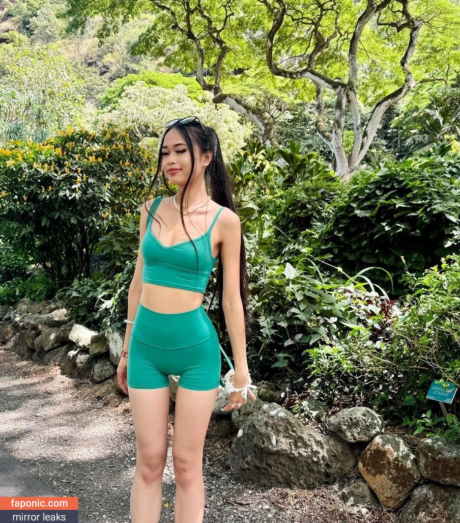 tiffanyxhoang nude leaks Photo #9