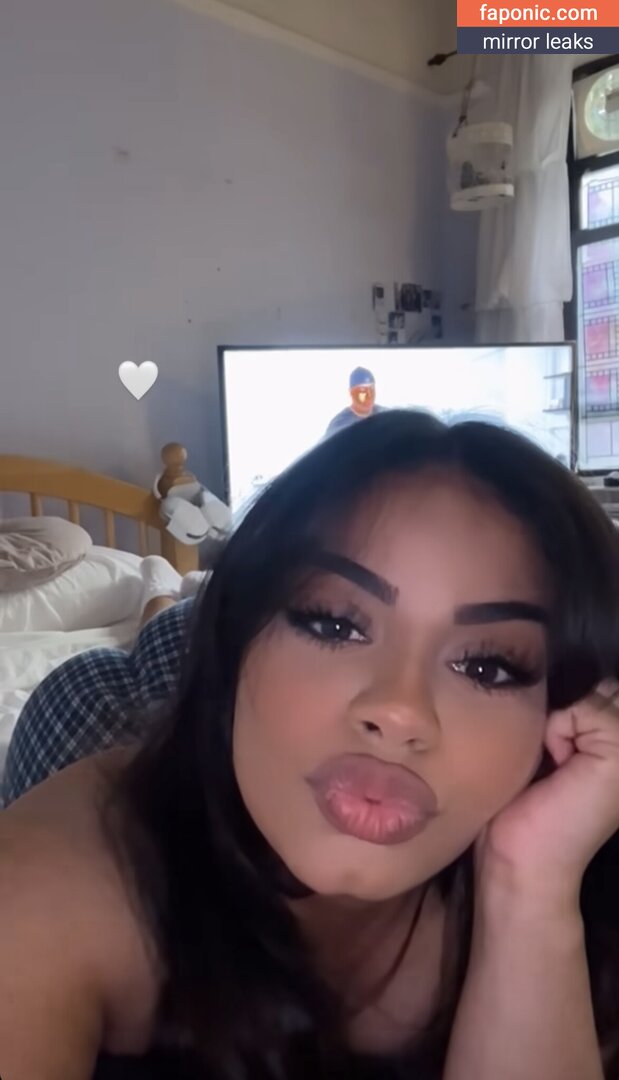 A.vriell nude leaks Photo #3