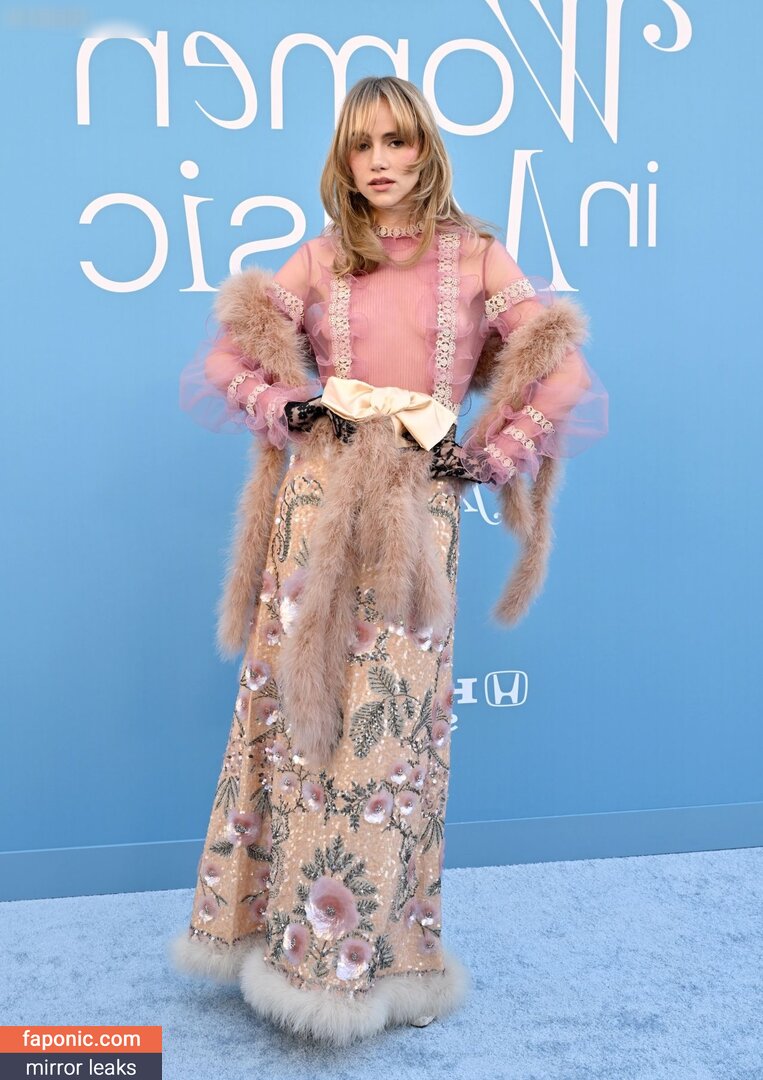 Suki Waterhouse nude leaks Photo #11
