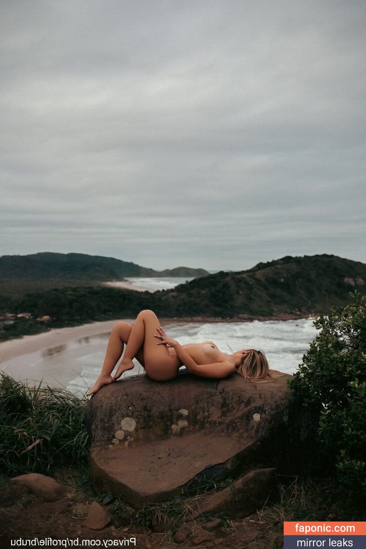 Brubuxi nude leaks Photo #6