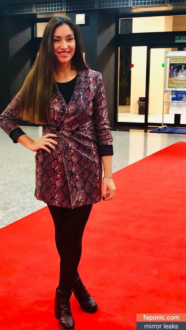 Celia Flores