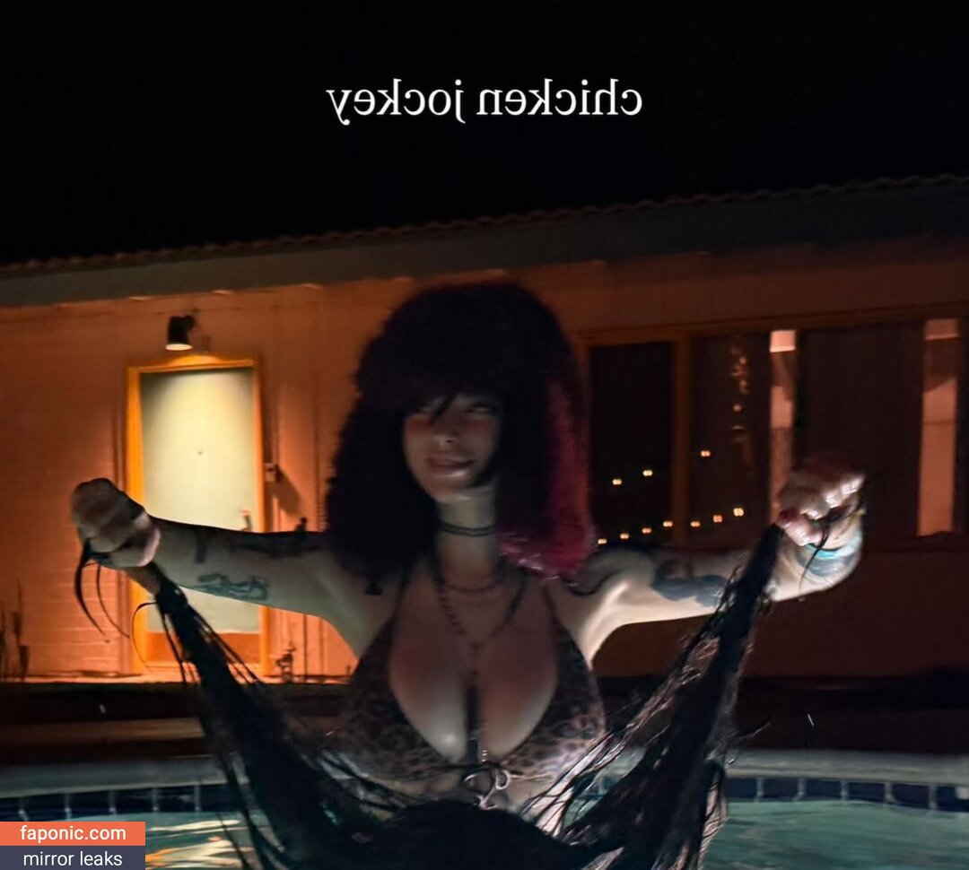 Crybaby / cinnannoe / noemiexlili