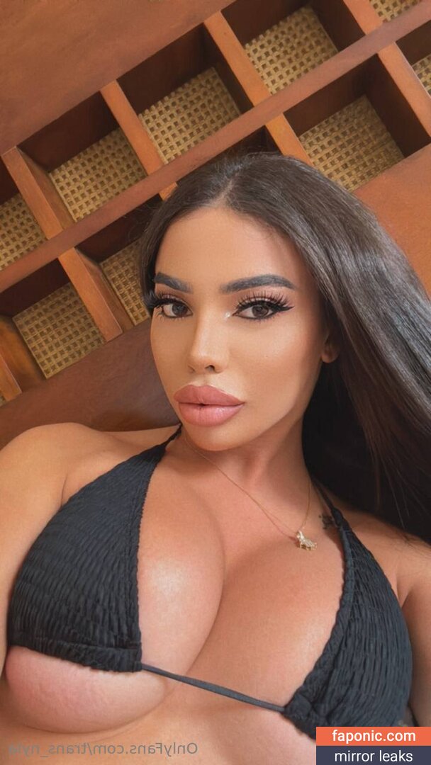 nylacaselli / trans_nyla