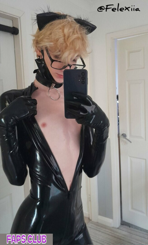 Felexiia nude leaks Photo #7