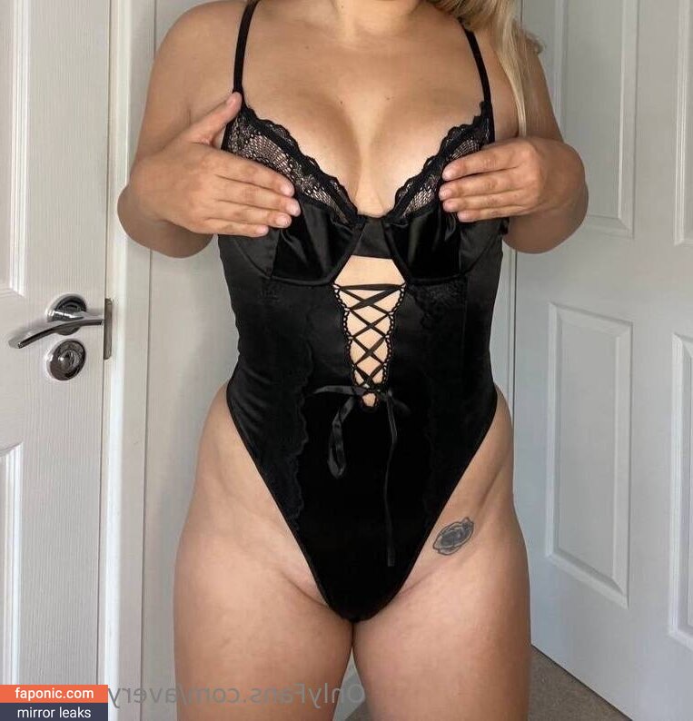 averymaeex nude leaks Photo #16