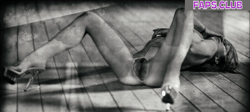 X-tremlady nude leaks Photo #2