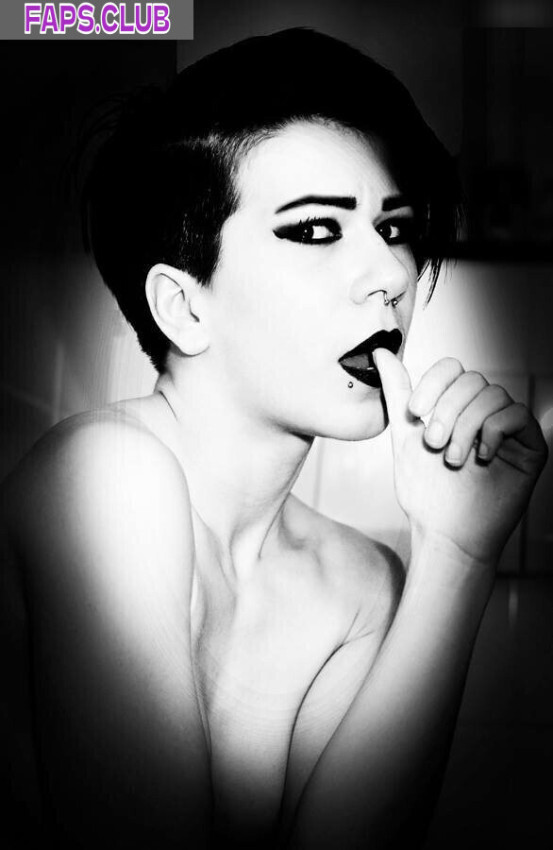 X-tremlady nude leaks Photo #10