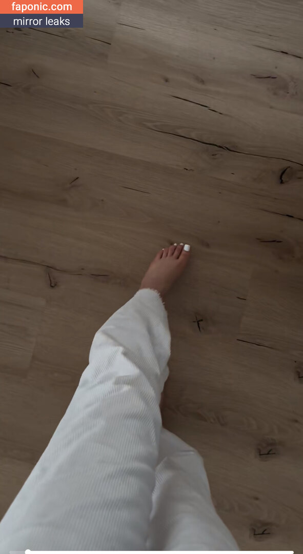 Yonca nude leaks Photo #8