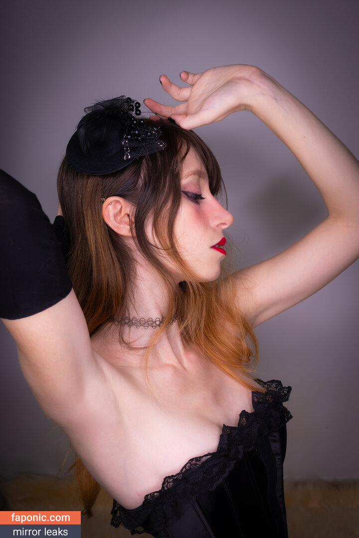 lady.natsumi nude leaks Photo #14