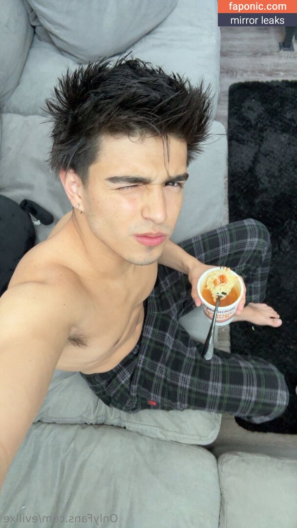 evillxe nude leaks Photo #9