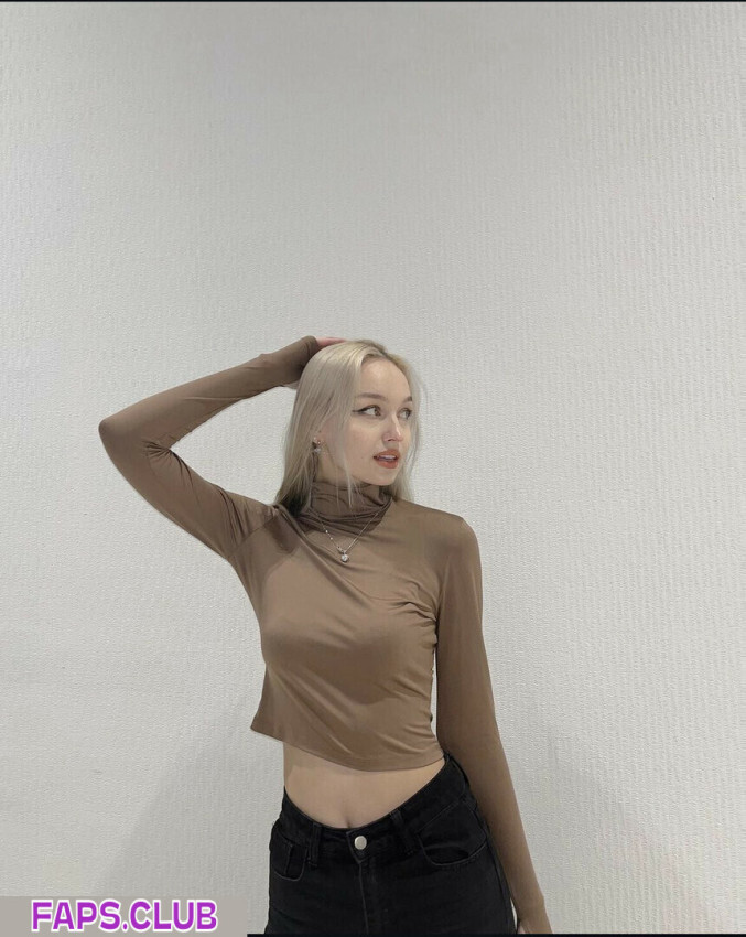 Vantaesll nude leaks Photo #9