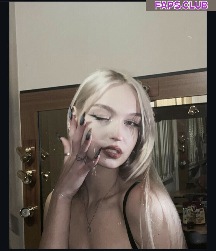 Vantaesll nude leaks Photo #1
