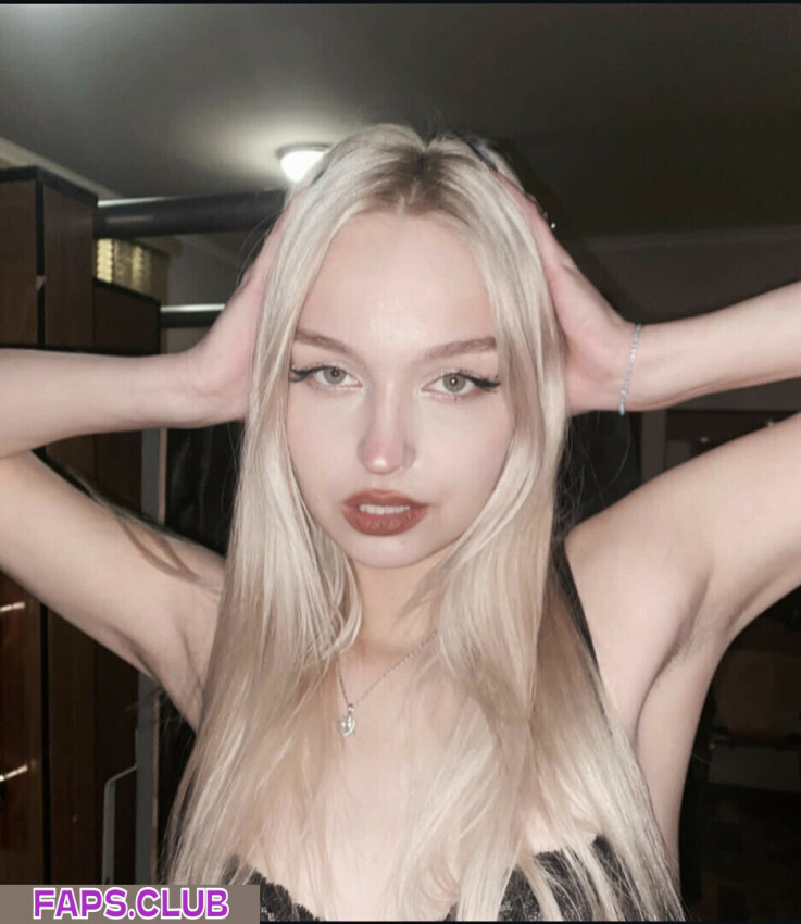 Vantaesll nude leaks Photo #3