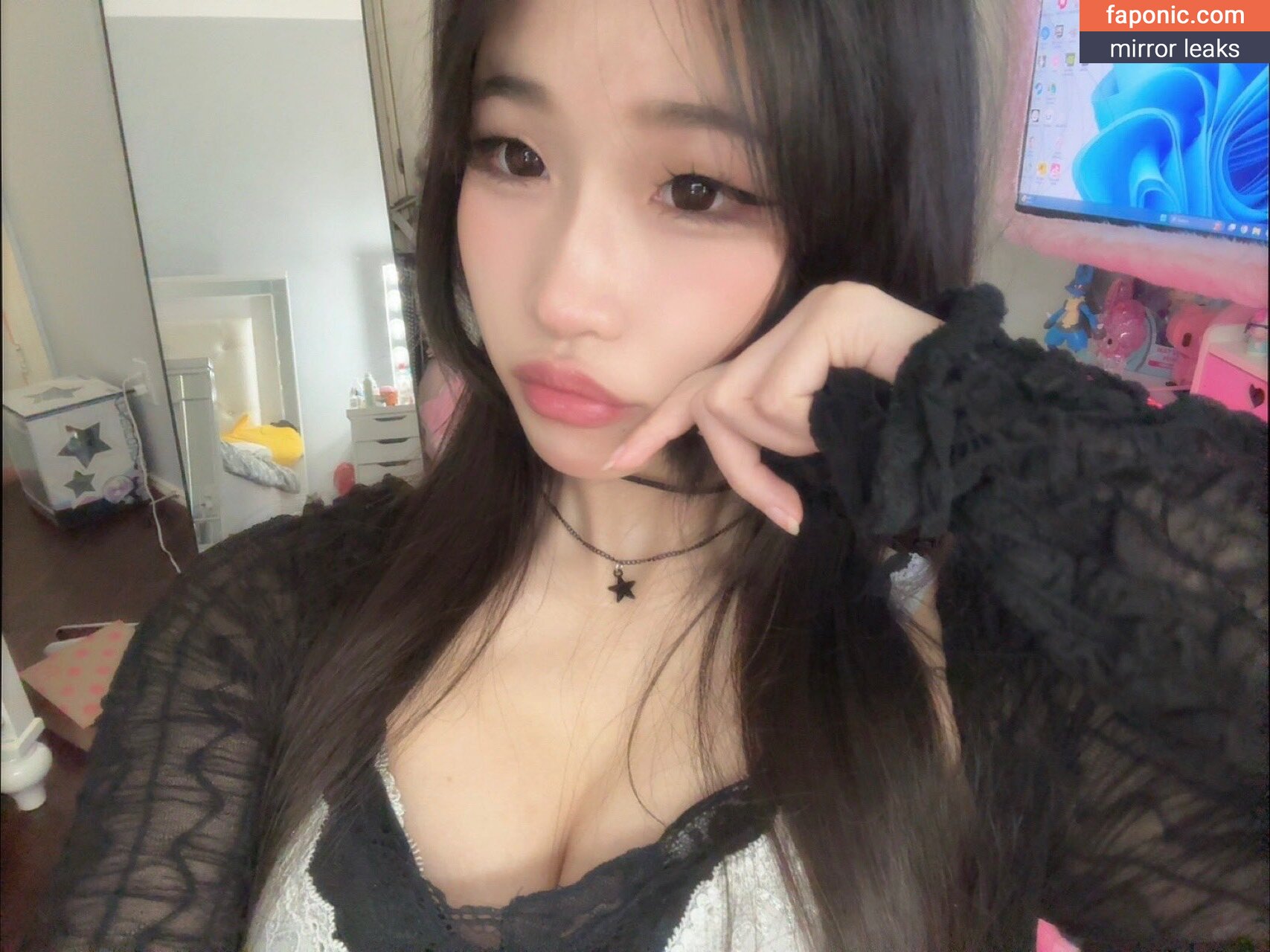 y3miku nude leaks Photo #14