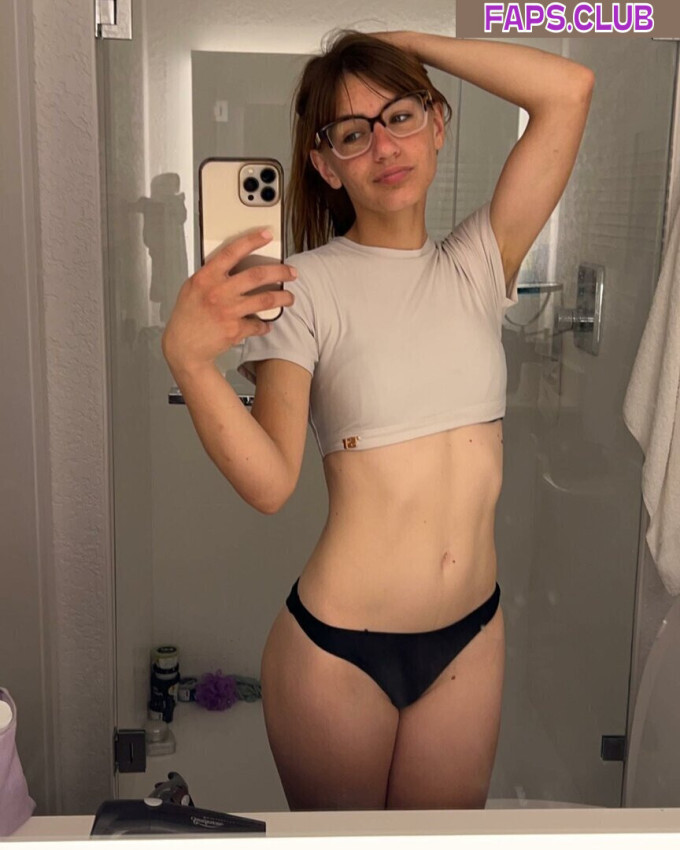 February Bliss nude leaks Photo #5