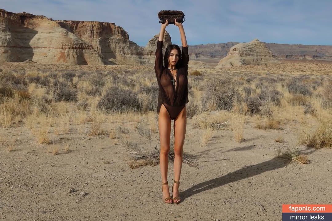actually_lia nude leaks Photo #3