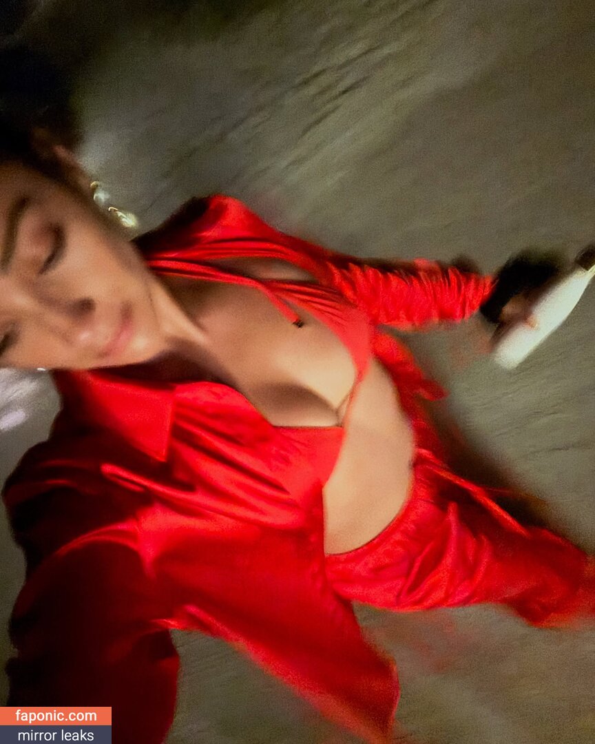 Shay Mitchell nude leaks Photo #12