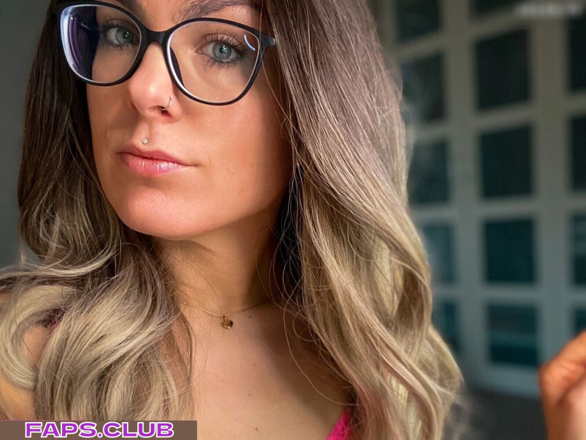Belladeluxxe nude leaks Photo #7