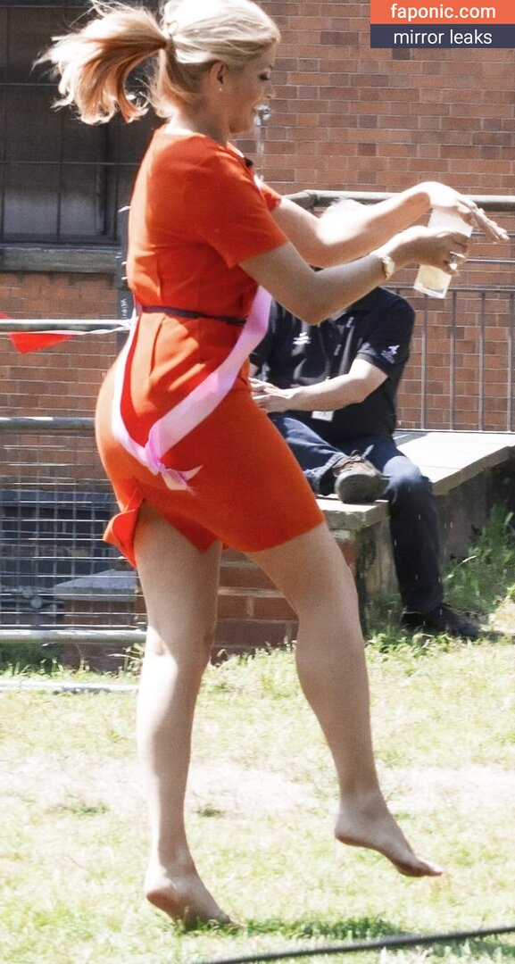 Holly Willoughby nude leaks Photo #3