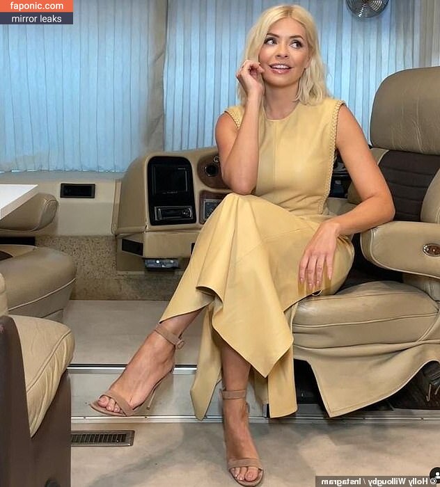 Holly Willoughby nude leaks Photo #15