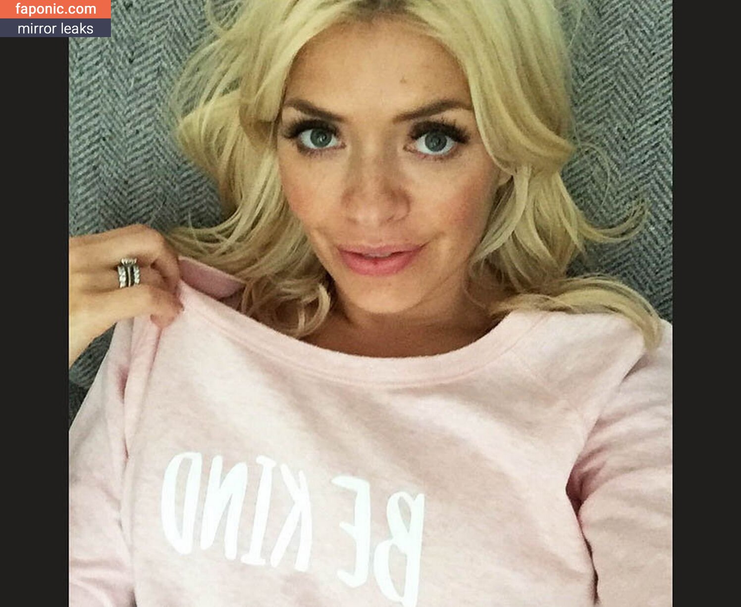 Holly Willoughby nude leaks Photo #17