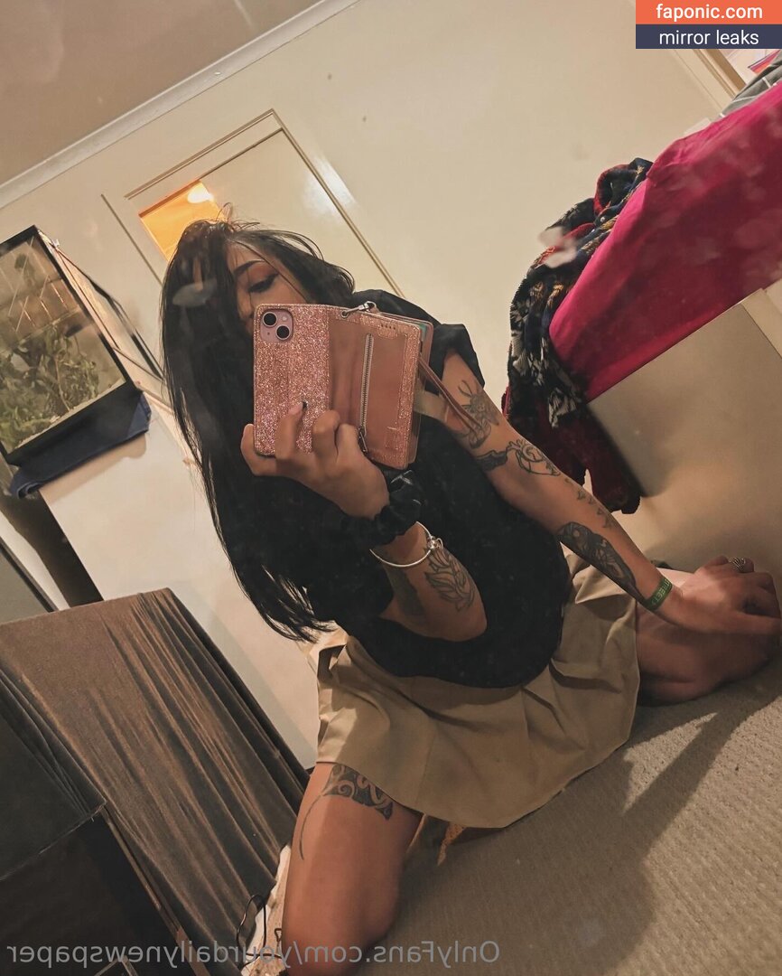 yourdailynewspaper nude leaks Photo #3