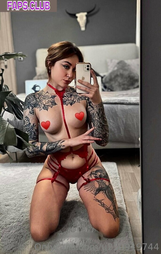 Sarahmeeeow nude leaks Photo #9