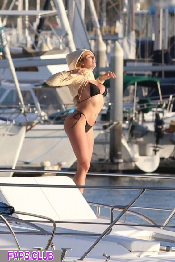 Khloe Terae nude leaks Photo #2