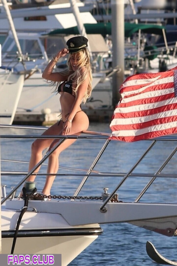 Khloe Terae nude leaks Photo #3