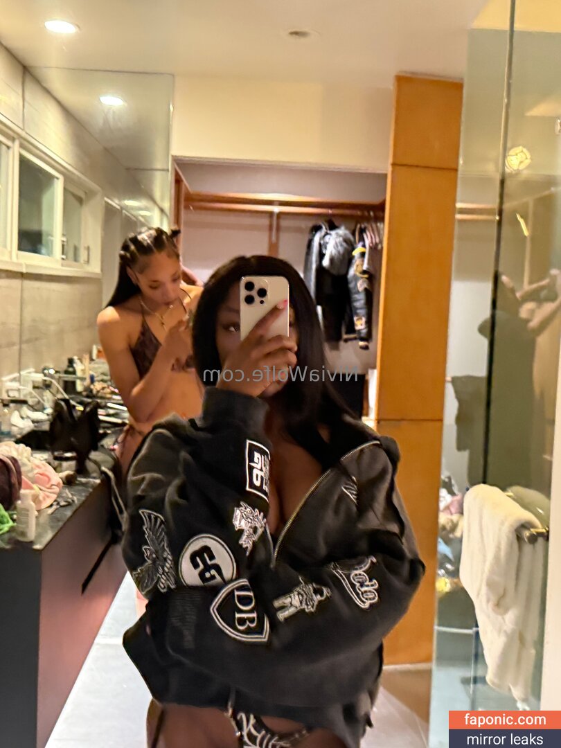 niviawolfe nude leaks Photo #3