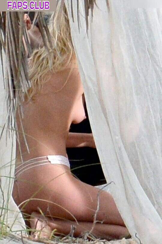 Elsa Hosk nude leaks Photo #1