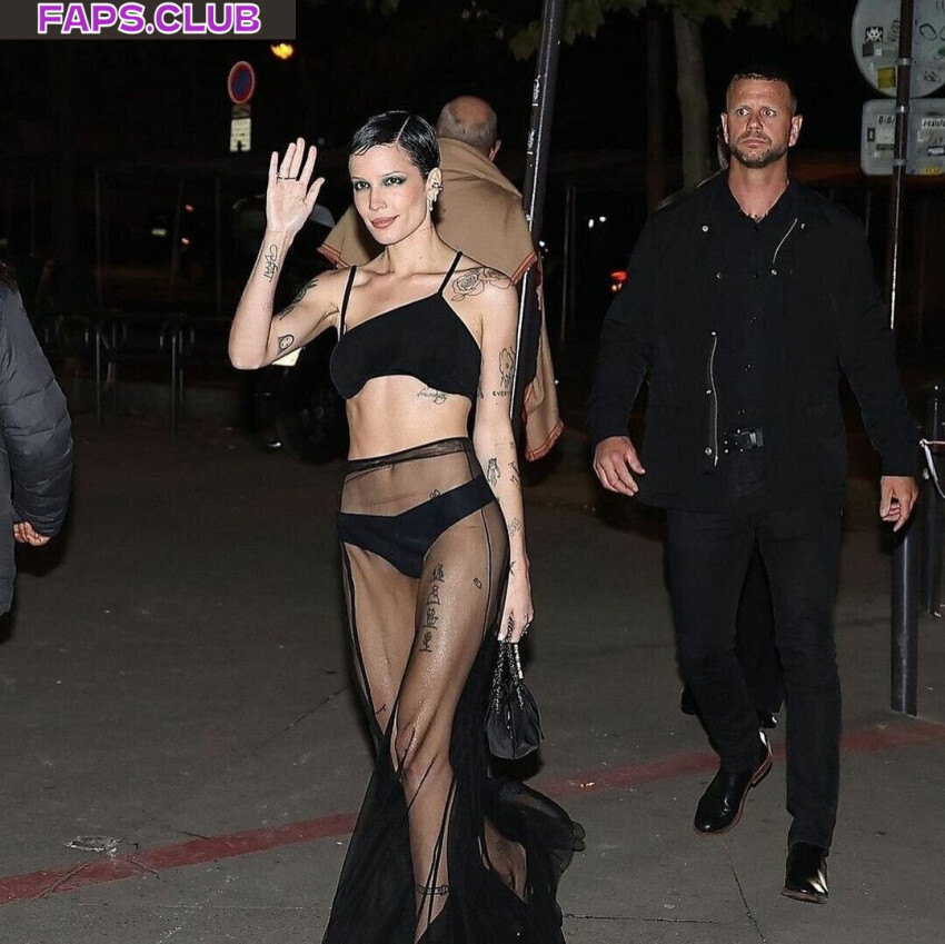 
                            yammahaaa, halsey
                        
